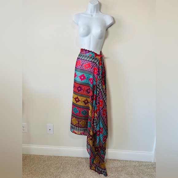 Large Abstract Geometric Rectangle Versatile Wear Scarf - Picture 10 of 14